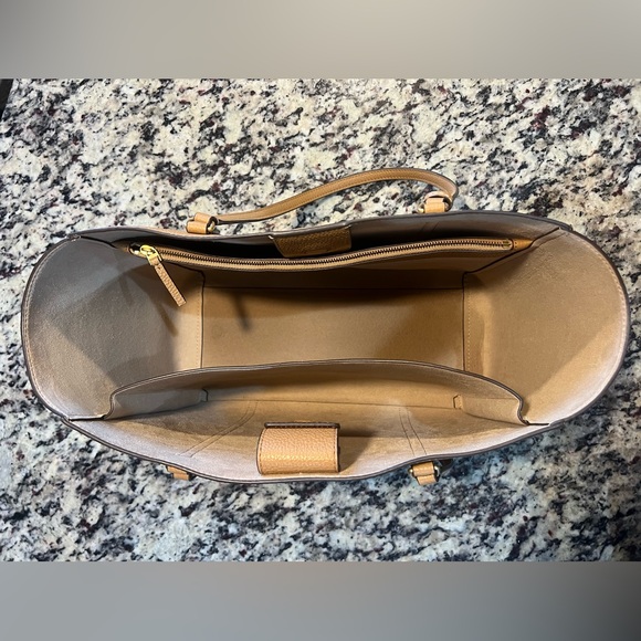 Tory Burch Large Thea Tote in Tiramisu with Extras - Picture 8 of 15